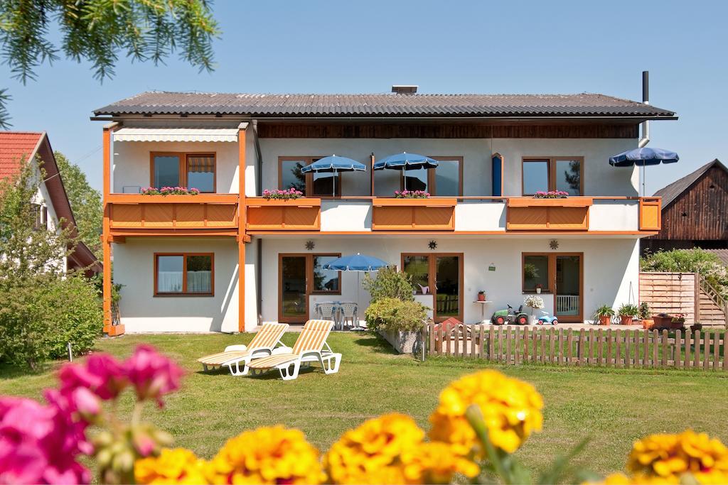 Appartement Haus Christina à Faak am See Extérieur photo